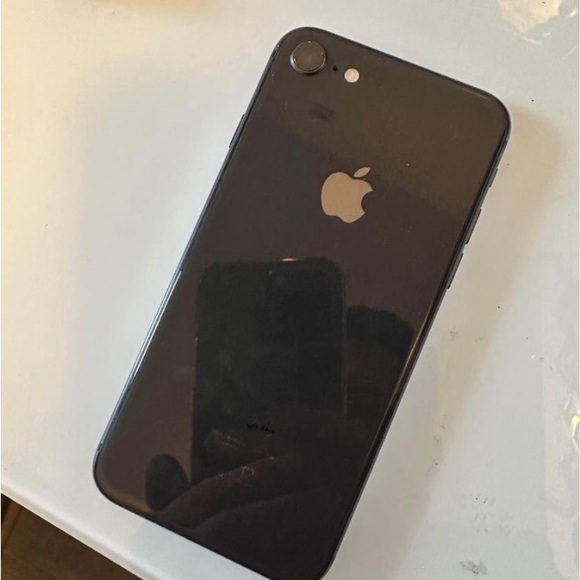iPhone 8